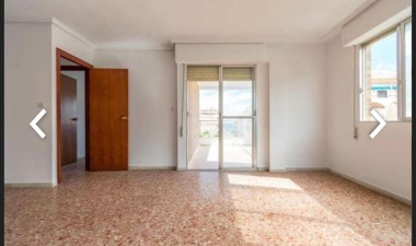 Reventa - Apartamento / piso - Torrevieja - Playa del Cura