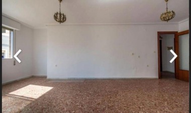 Resale - Apartment / flat - Torrevieja - Playa del Cura