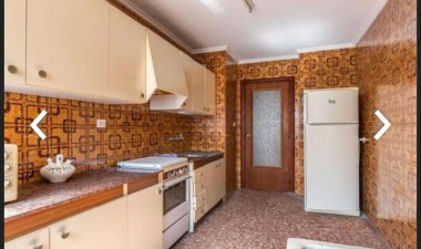 Resale - Apartment / flat - Torrevieja - Playa del Cura