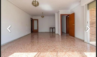 Resale - Apartment / flat - Torrevieja - Playa del Cura