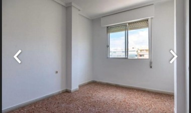 Wiederverkauf - Wohnung - Torrevieja - Playa del Cura