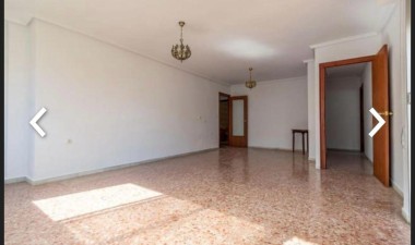 Wiederverkauf - Wohnung - Torrevieja - Playa del Cura