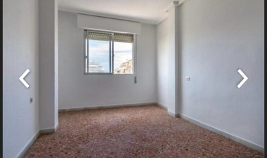 Resale - Apartment / flat - Torrevieja - Playa del Cura