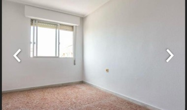 Wiederverkauf - Wohnung - Torrevieja - Playa del Cura