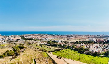 Wiederverkauf - Villa - Orihuela Costa - Los Dolses