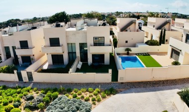 Resale - Villa - Orihuela Costa - Los Dolses