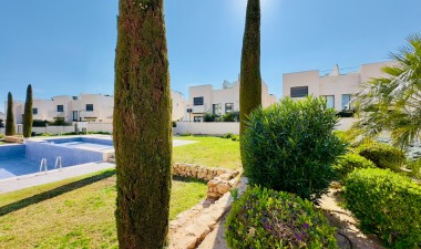 Resale - Villa - Orihuela Costa - Los Dolses