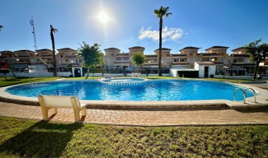 Resale - Villa - Torrevieja - Aguas nuevas 1