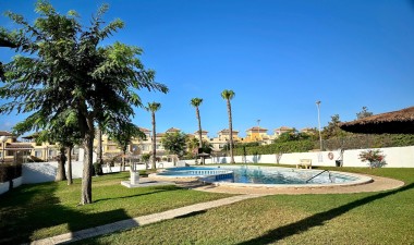 Resale - Villa - Torrevieja - Aguas nuevas 1