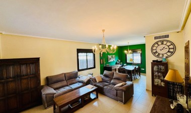 Resale - House - Ciudad quesada - Dona Pepa