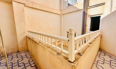 Resale - Apartment / flat - Guardamar del Segura - Pueblo