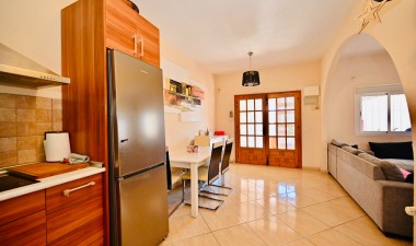 Resale - House - Torrevieja - Los balcones