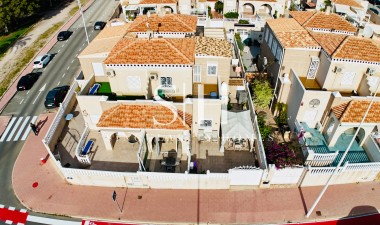 Resale - House - Torrevieja - aguas nuevas