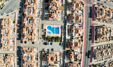 Resale - House - Torrevieja - aguas nuevas