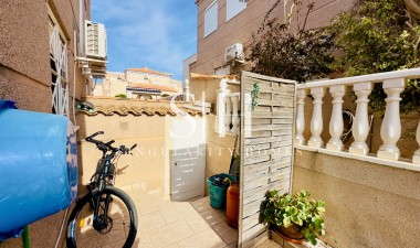 Resale - House - Torrevieja - aguas nuevas