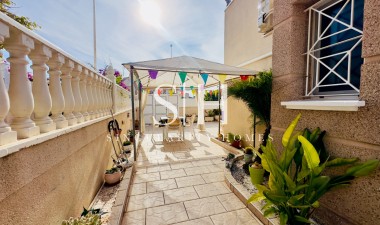 Resale - House - Torrevieja - aguas nuevas