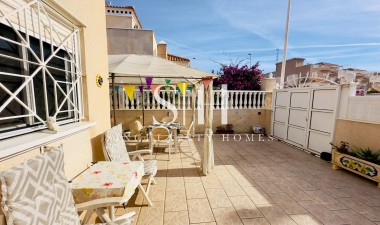 Resale - House - Torrevieja - aguas nuevas