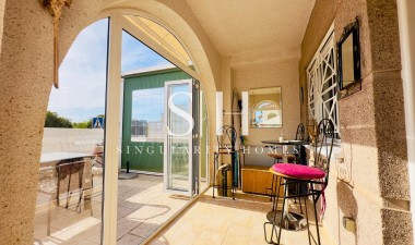 Resale - House - Torrevieja - aguas nuevas