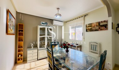 Resale - House - Torrevieja - aguas nuevas