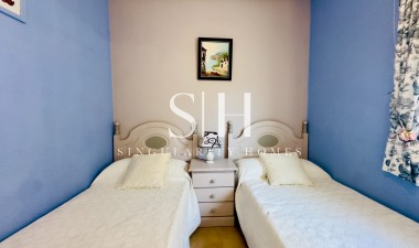 Resale - House - Torrevieja - aguas nuevas