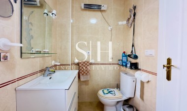 Resale - House - Torrevieja - aguas nuevas