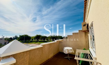 Resale - House - Torrevieja - aguas nuevas