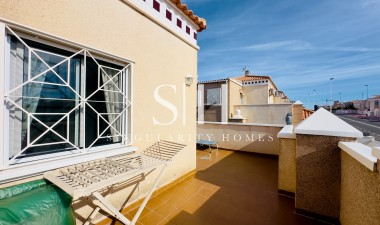 Resale - House - Torrevieja - aguas nuevas