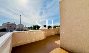 Resale - House - Torrevieja - aguas nuevas