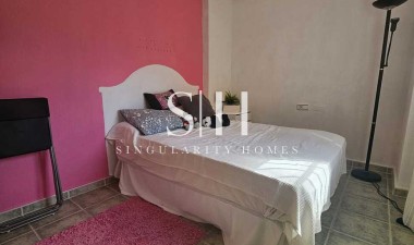 Resale - Villa - Guardamar del Segura - Campomar