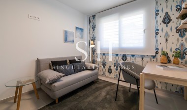 Новое здание - Квартира / квартира - Torrevieja - Punta prima