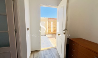 Odsprzedaż - Dom - Torrevieja - Torrevieja*