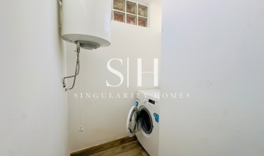 Odsprzedaż - Dom - Torrevieja - Torrevieja*