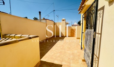 Odsprzedaż - Dom - Torrevieja - Torrevieja*