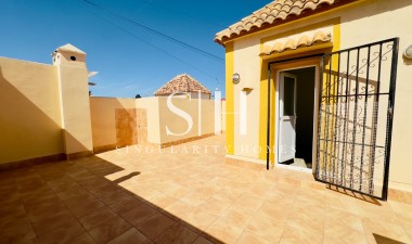 Odsprzedaż - Dom - Torrevieja - Torrevieja*