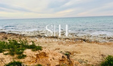 Resale - House - Torrevieja - Cabo Cervera