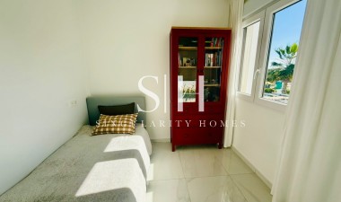 Herverkoop - Huis - Torrevieja - Los balcones