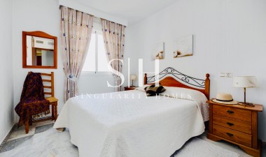 Resale - Apartment / flat - Torrevieja - Los Frutales
