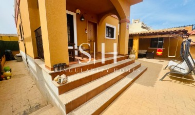 Herverkoop - Huis - Torrevieja - aguas nuevas