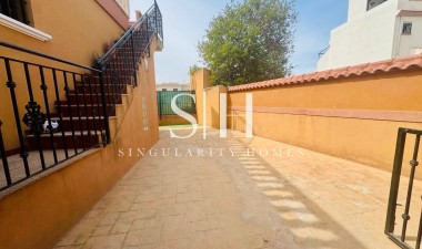 Herverkoop - Huis - Torrevieja - aguas nuevas