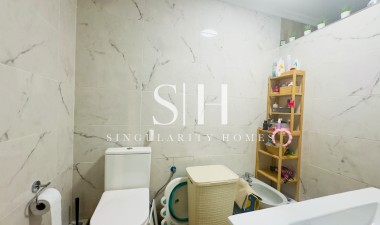 Reventa - Apartamento / piso - Los Montesinos