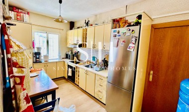 Wiederverkauf - Haus - Orihuela Costa - La Regia