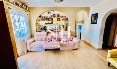 Wiederverkauf - Haus - Orihuela Costa - La Regia