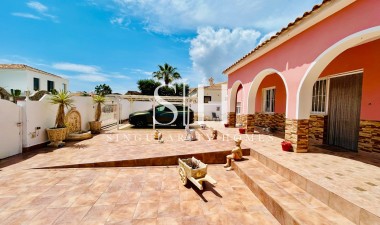 Wiederverkauf - Haus - Orihuela Costa - La Regia