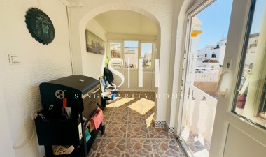 Resale - House - Torrevieja - Lago Jardín II