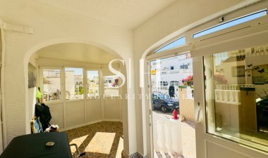 Resale - House - Torrevieja - Lago Jardín II