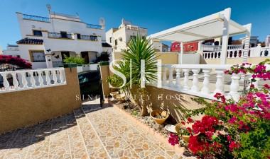 Resale - House - Torrevieja - Lago Jardín II