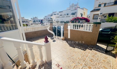 Resale - House - Torrevieja - Lago Jardín II