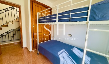 Resale - House - Torrevieja - Lago Jardín II