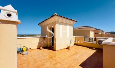 Перепродажа - Casa - San Miguel de Salinas - Ciudad de las comunicaciones