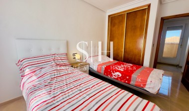 Перепродажа - Casa - San Miguel de Salinas - Ciudad de las comunicaciones